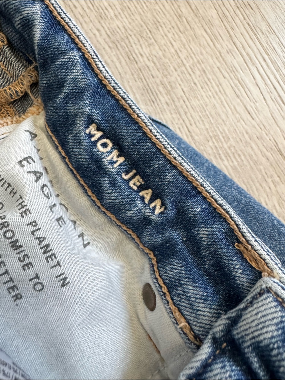 American Eagle Outfitters Distressed Medium Blue High-Rise Mom Jeans - Picture 4 of 8
